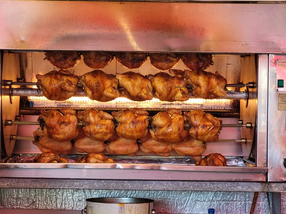 Die Grillhenderl warten schon auf uns!