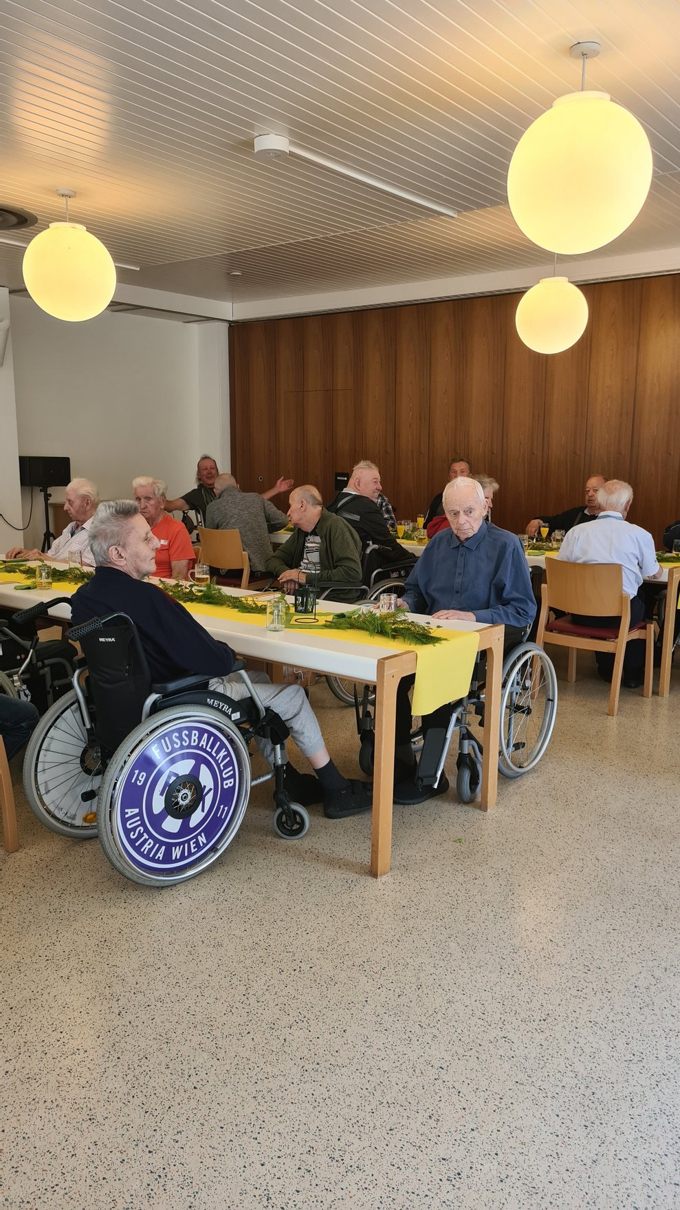 Die Männer des Hauses unter sich.