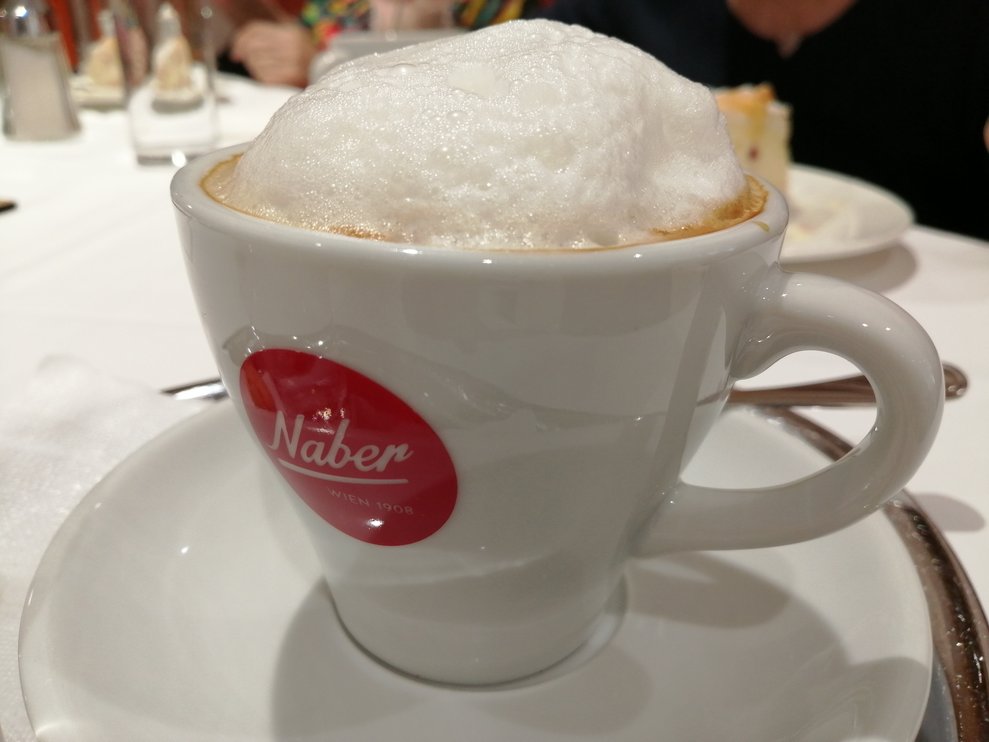 Kaffee mit Milchschaum